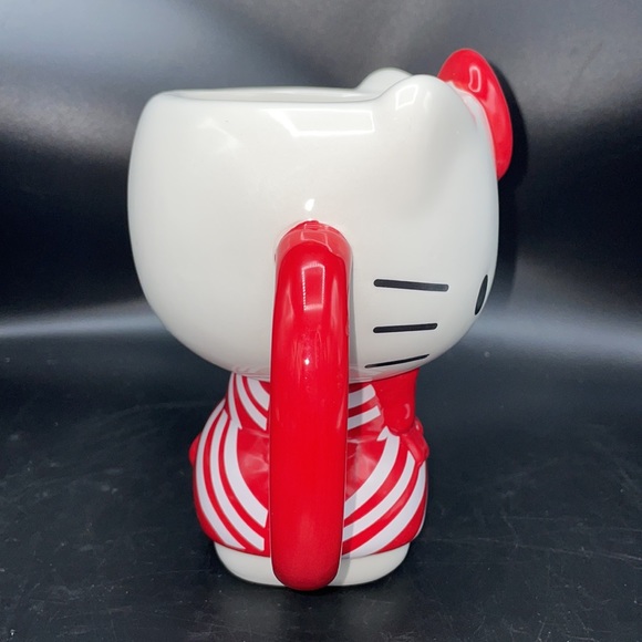 Hello kitty peppermint dress mug - Picture 2 of 5